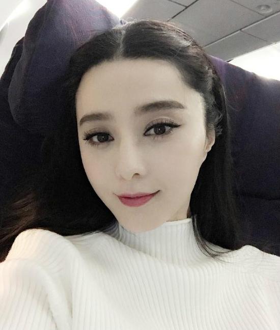 ������΢��ɹ�հ׵����� ��Ϸ����̹�����µ�