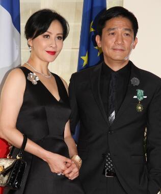 ���������ص���������� ����ΰ�ķ�Ӧȴ