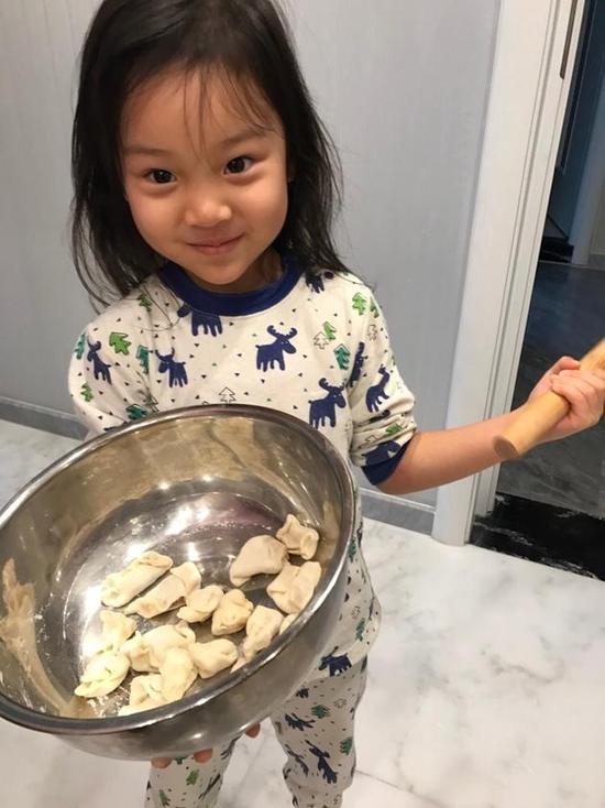 ����С�ް���ܰ����Ϊ�ְְ����� �����������Ϸ�᲻��Ů��