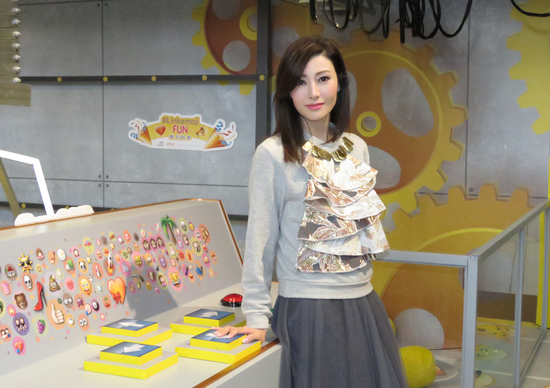 �����۰��޸ʱȱ�Ů�׸� �ɰ������˵