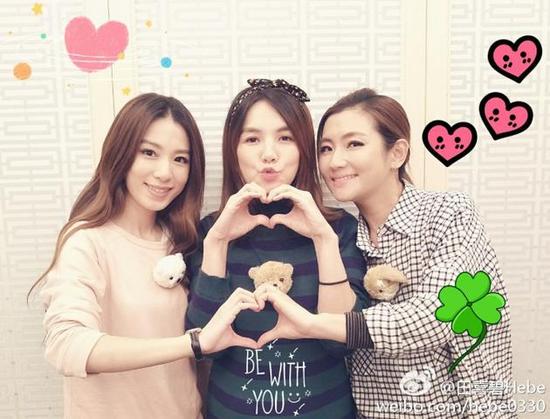 S.H.E���þ۲� Ella����������Χ�����Կ�