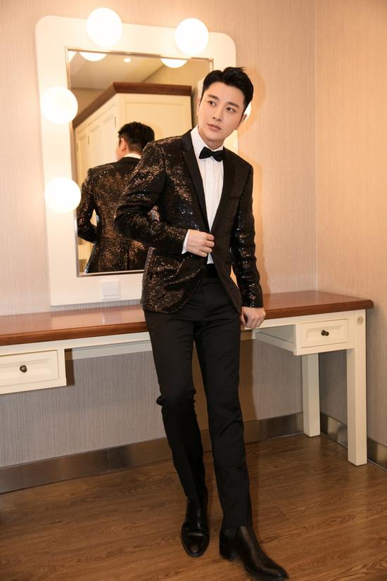 ��������С贳�ϯ���Ӿ�Ʒ��ʢ�� ����ճ��502ȫ�̽���