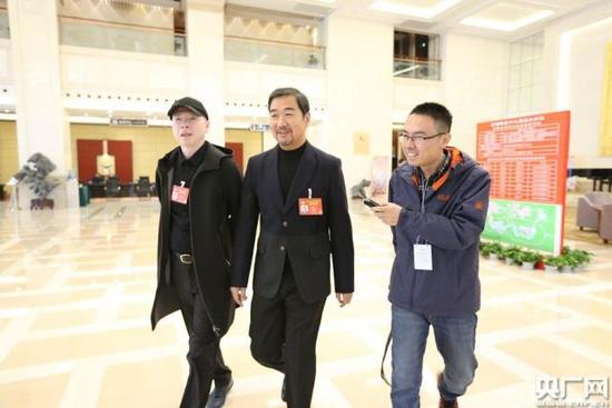 ���ź��Ź���ͬʱ��ˮ�Ⱦ�˭ ��С���Ⱦȸ���