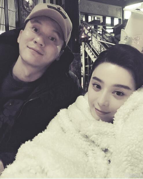 ������������� ������Ծ�ͷ¶��΢Ц��������