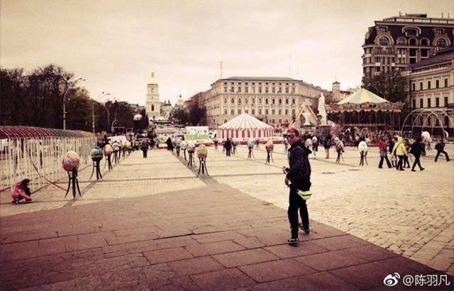 �����賿��΢��ŭ������: ���ǵ��۰�, ����, �������Ѵ���