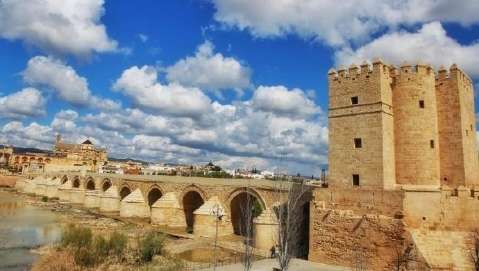Ȩ������Ϸ���߼��������� ʵ��������ȡ���ؾ������