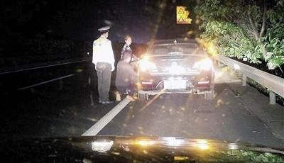 ���Ÿ���·�Ϸ�쭣��Ϲ���ص�Ǹ���