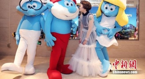 �������顷��ӳ ����Ө��ѧ���������ʱ�Ļ���̬��