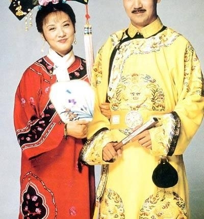 ����΢��˽�üǵ���Ů���ǣ���һ��ϢӰ���ҹ��ڣ�һ��ȴ�����伣