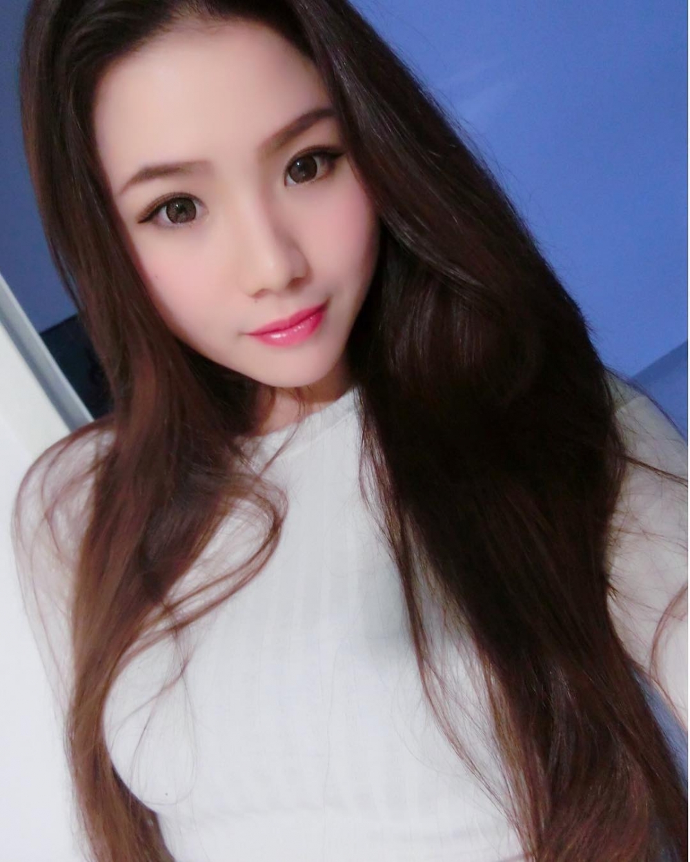 ŮսChia Ying