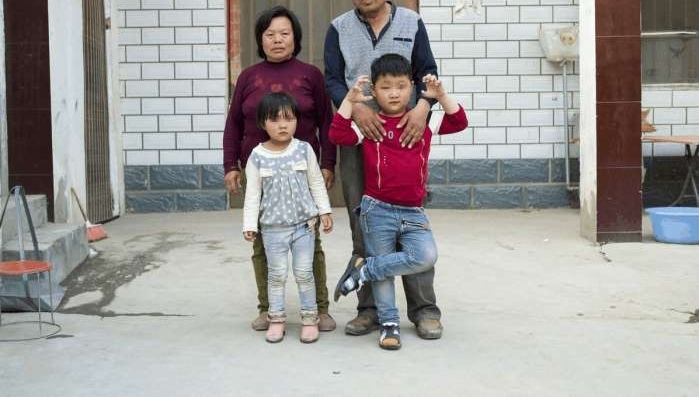 ��Щ���˷��ӹ���������״, ��������ĸ�׵�ʱ���̲�ס����