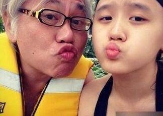 ��ԡ�ү���� ��һֱ����ý���ע�����ձ����ƣ�Ů����������