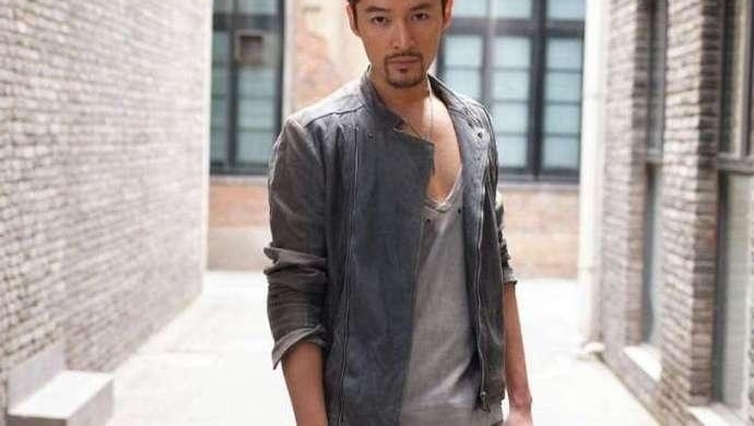 ����Ϊ���»��Ӱ���, ȴ���䵽ҹ���̽�, �ֺͳ�ģ����Ů��