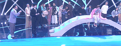 ��������橣���ز�¶��������Ů����