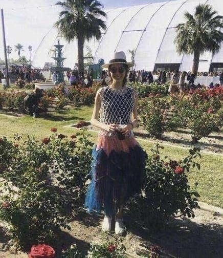 ����Ϊ���»��Ӱ���, ȴ���䵽ҹ���̽�, �ֺͳ�ģ����Ů��