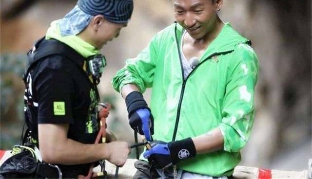 �����賿��΢��ŭ������: ���ǵ��۰�, ����, �������Ѵ���