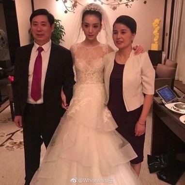 ���°��и�Ů���������ǣ��Ҵ�С����ĸ賤��