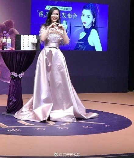 Angelababy�����״���������ʮ�㣬���ȸ�Ц����������