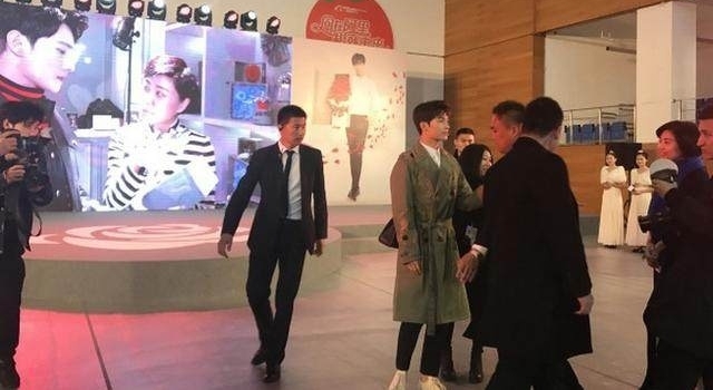 ͬ���ڰ���Ͱͣ����������ȥ�걻���񶩻飬�������󱻳ƺ�����