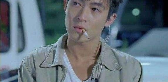 ����Ϊ���»��Ӱ���, ȴ���䵽ҹ���̽�, �ֺͳ�ģ����Ů��