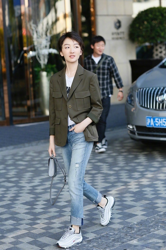�ܶ������Է���˧������ ���ײ��񼾸ͯ