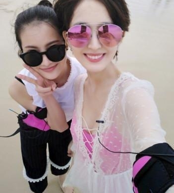 ����3����Ӿ���ع⣬������͸��װ��¶����ȱ�ݣ���֣ˬû���ȣ�