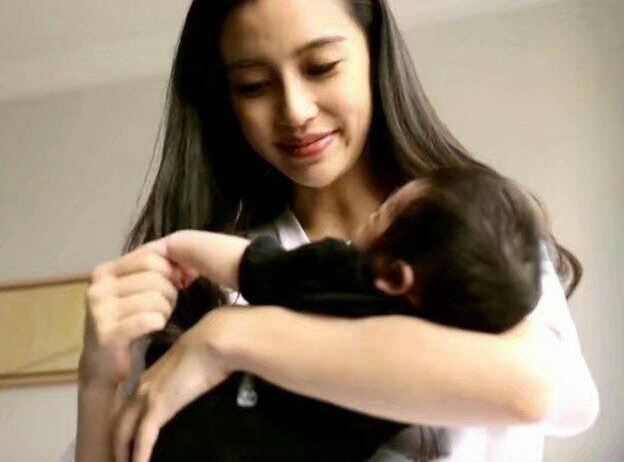Babyɹ����С������Ƭ������ֱ����Babyû����