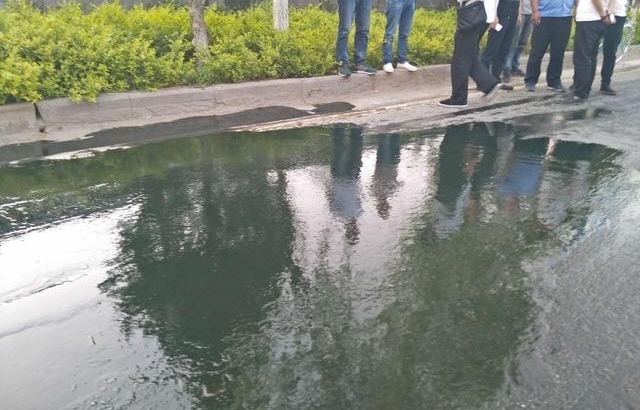 �Ӱ�������ӭ���߲�ˮ���г���ԭ��й©