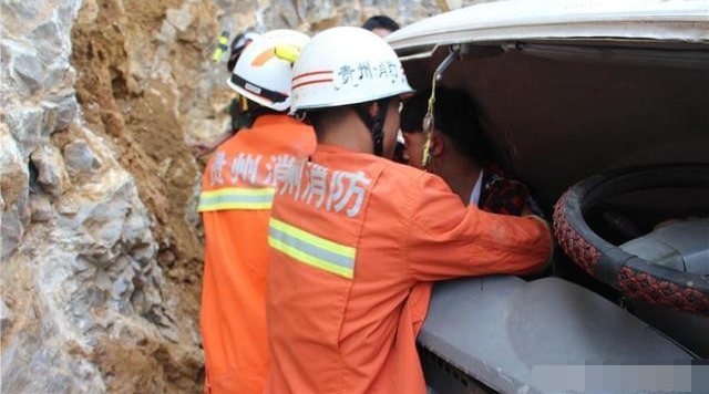 С����ɲ��ʧ��ײ���ұڣ���ͷϡ�� ��������ɹ�Ӫ��2��