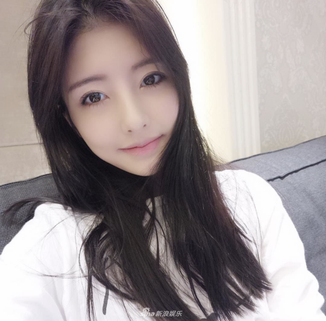 �崿���٣�˼����Ů�ѱ������� �촽�ô�һ��Ϸ