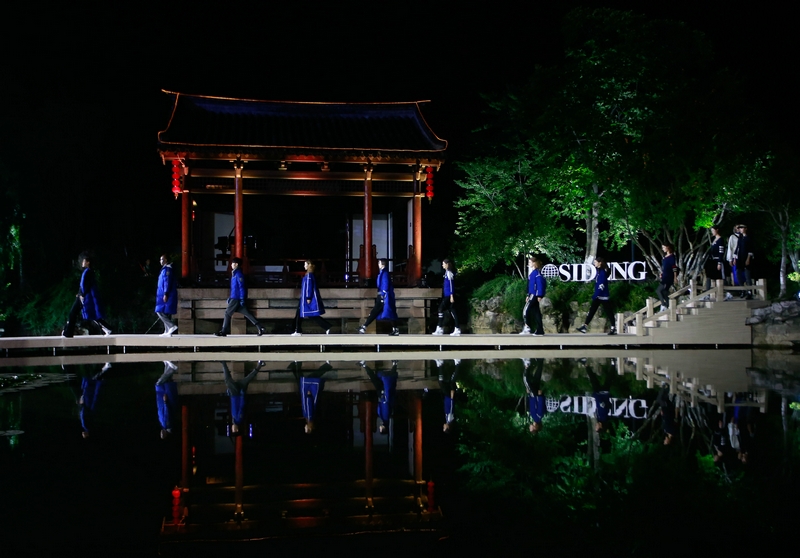 ��˾�����ݽ���ʵ��ʱװ��