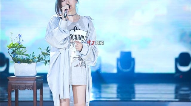 ��˼���ˡ��������ࡰ�챾�� ����ǧ��̨ͬ����
