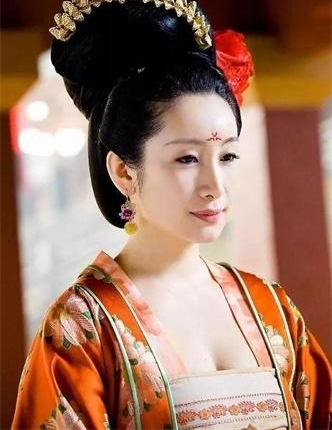 �������桰�ᵶ�ᰮ��������Ϲ�����������飬��ͥ�����Ҹ���