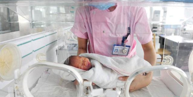 ֪���һ���Ů�������Ŷٶ��̲ˣ�����2300�������������