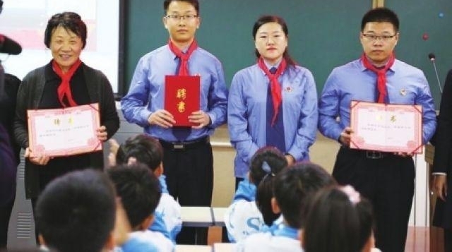 Ϊ�ɳ����� Ϊ�ഺ�ľ����������ؼ��Ժ��δ�족������ʵ