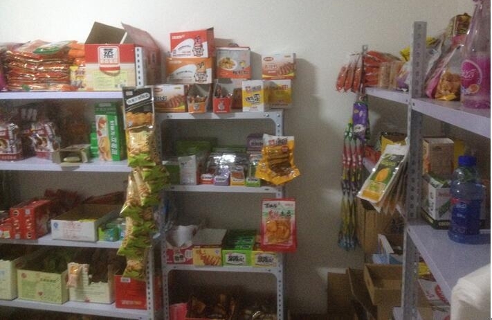 һ��ָǿ����פ���봫ý��ѧ