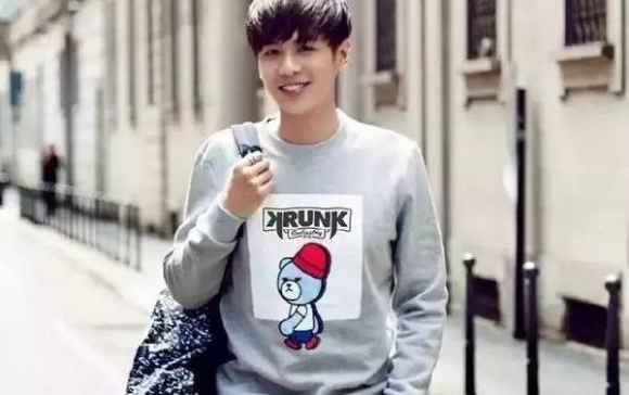 ���ű��ϣ�ʮ����L��Ů��Ա��ˣ���ƣ�Y������������ɱ��һ��Ů�Ǳ�������Ա�ݺ�������������˿������