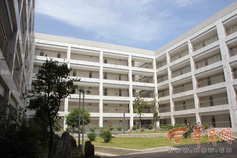 ����һ��ѧ���������ڶ���۲�� ѧ�������ڼ���