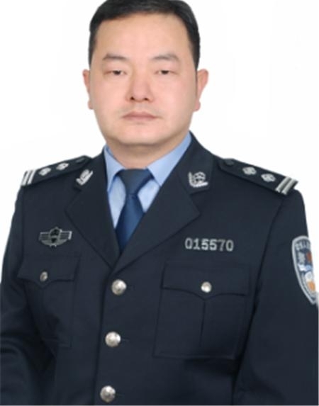 ���Ϲ���Ӣģ������������ ����4�˻���ȫ�����㾯��