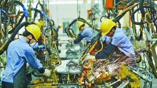 ���ۣ��á���Ĭ�Ĵ�����ײ��Ͷ��ߡ����ٳ�Ĭ