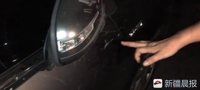 ͻ������³ľ���紵�ϴ��������һ��γ����Ӿ�