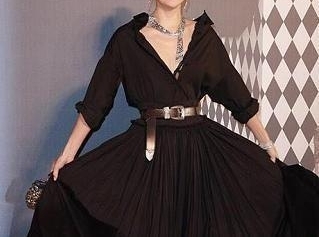 38��ĸ�ԲԲ���Ƕ����Ǻ�������ͬΪ38���Ů��ȴ�ϲ����ˣ�