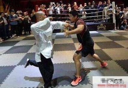 �񶷿����������������Ƿ壬ʵ��ʵ������������