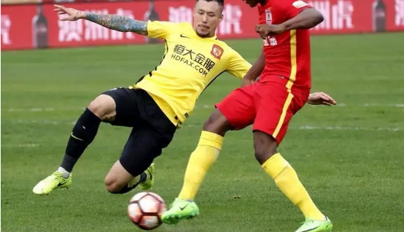 Ů��ѧ������4�꺢ͯ ֻ������̫����