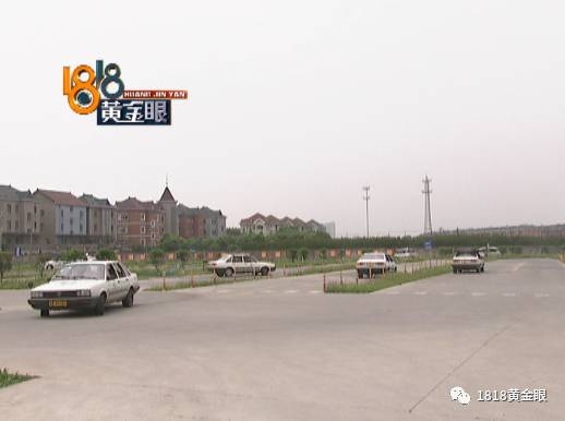 ����ŮѧԱͶ���н������ְ��֣����ڴ�����