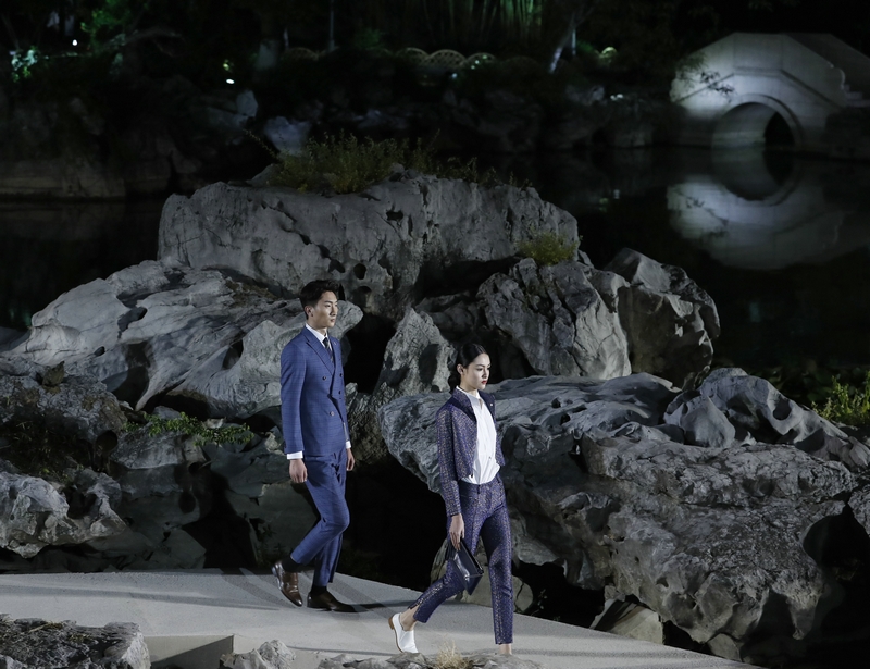 ��˾�����ݽ���ʵ��ʱװ��