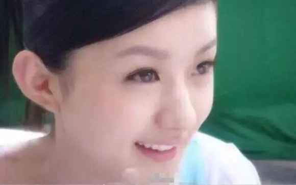 ����ӱ���������ִ�������ʱ���ִ󷽣������ѵ����۾�һ����