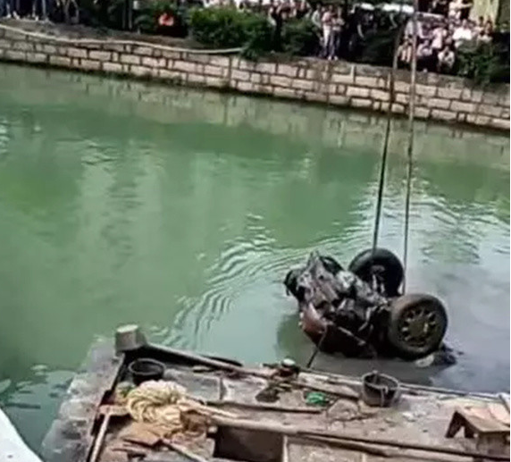 �ӵ׷��ֶ�����ʧ�ĳ�������������ʹ����