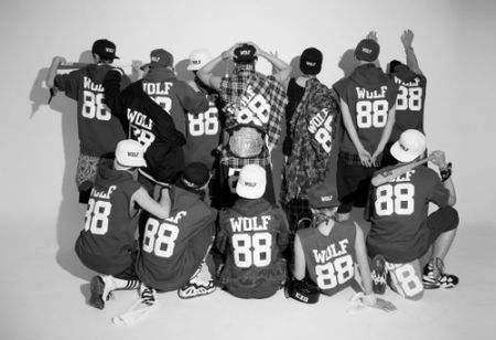 EXO���ҴԬ�� exo��Ա���ϼ��