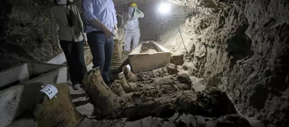 Ů��ѧ������4�꺢ͯ ֻ������̫����